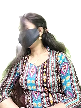 Snapshot of Tapur- chatting on February 11, 2025, 10:48 am Tapur- online show from February 11, 2025, 10:48 am