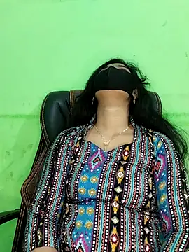 Snapshot of Tapur- chatting on February 18, 2025, 8:25 pm Tapur- online show from February 18, 2025, 8:25 pm