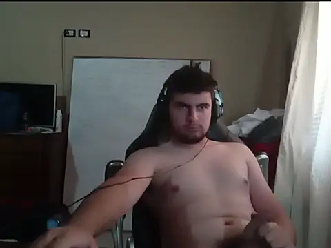 enzis3 online show from October 31, 2025, 3:57 pm