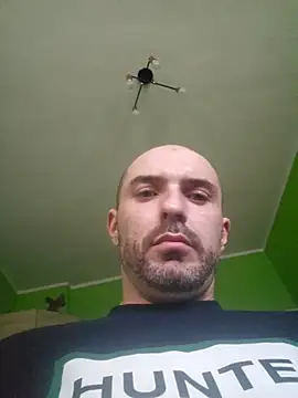 STANISLAW621162 online show from June 16, 2026, 6:43 pm