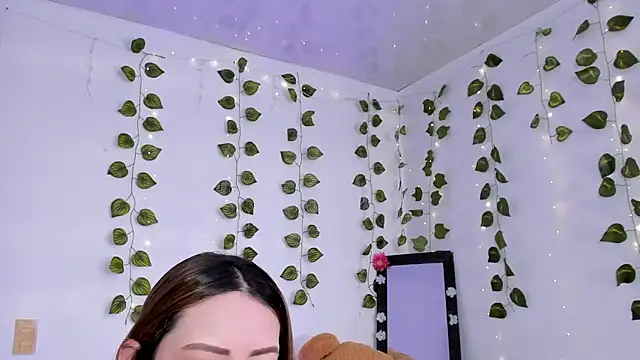 JanneKim online show from April 22, 2026, 1:23 pm