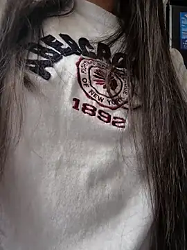 Paloma  LS online show from October 21, 2025, 5:24 pm