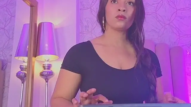 samanta william online show from November 8, 2025, 3:39 am