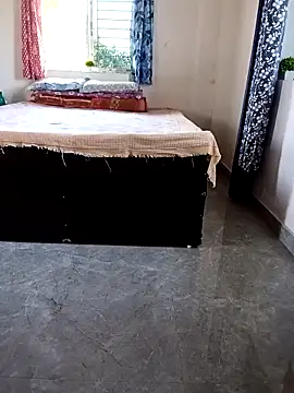 EeshaBhabi online show from November 19, 2025, 5:40 am