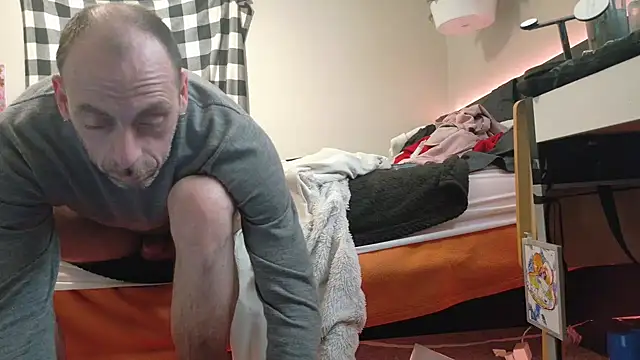 smokee parT903 online show from March 10, 2026, 8:25 pm