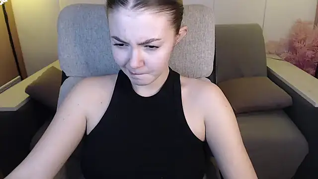 Snapshot of Ritaneer chatting on March 12, 2025, 12:04 pm Ritaneer online show from March 12, 2025, 12:04 pm