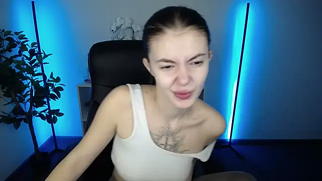 Snapshot of Ritaneer chatting on November 29, 2025, 9:01 am Ritaneer online show from November 29, 2025, 9:01 am