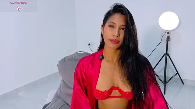 Anna risse online show from May 20, 2026, 5:35 am