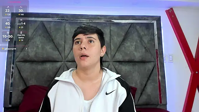 AbbySmiitth  online show from April 8, 2026, 11:05 pm