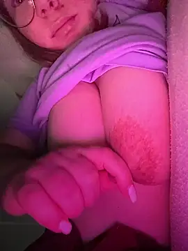 yourcutesarah online show from February 6, 2026, 12:52 pm