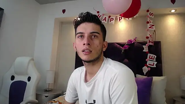 Snapshot of MrWilliseo chatting on February 17, 2025, 8:58 pm MrWilliseo online show from February 17, 2025, 8:58 pm