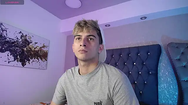 Snapshot of MrWilliseo chatting on September 14, 2025, 7:35 pm MrWilliseo online show from September 14, 2025, 7:35 pm