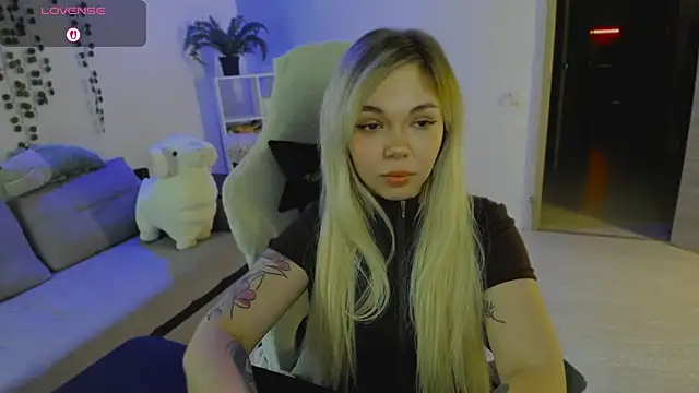 whoa-hoa-hoa-hoa-hoa online show from December 16, 2025, 2:22 pm