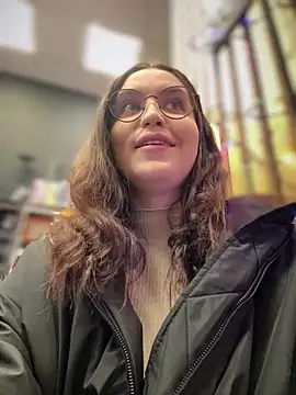 meow girl online show from January 17, 2026, 9:14 am