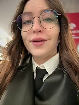 Snapshot of meow_girl chatting on February 1, 2026, 10:14 am meow girl online show from February 1, 2026, 10:14 am