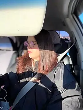 Snapshot of meow_girl chatting on February 14, 2026, 9:39 am meow girl online show from February 14, 2026, 9:39 am