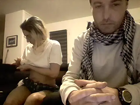 Snapshot of zil56 chatting on February 11, 2026, 7:41 pm zil56 online show from February 11, 2026, 7:41 pm