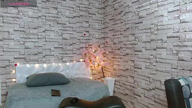 Vanse lust online show from March 11, 2025, 10:42 pm