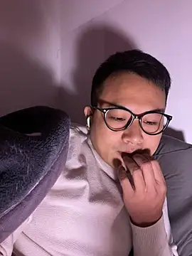 lixiaoshuai8 online show from January 12, 2026, 7:57 am