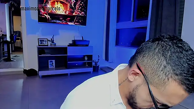 Maximo Marcelo online show from December 4, 2024, 3:04 am