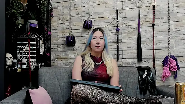 CruelMistress online show from January 19, 2026, 1:42 am