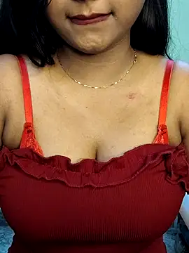 Snapshot of Ishaani_0 chatting on February 14, 2026, 11:29 am Ishaani 0 online show from February 14, 2026, 11:29 am