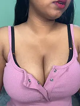 Snapshot of Ishaani_0 chatting on April 8, 2026, 7:14 pm Ishaani 0 online show from April 8, 2026, 7:14 pm