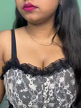 Snapshot of Ishaani_0 chatting on July 10, 2026, 2:49 am Ishaani 0 online show from July 10, 2026, 2:49 am