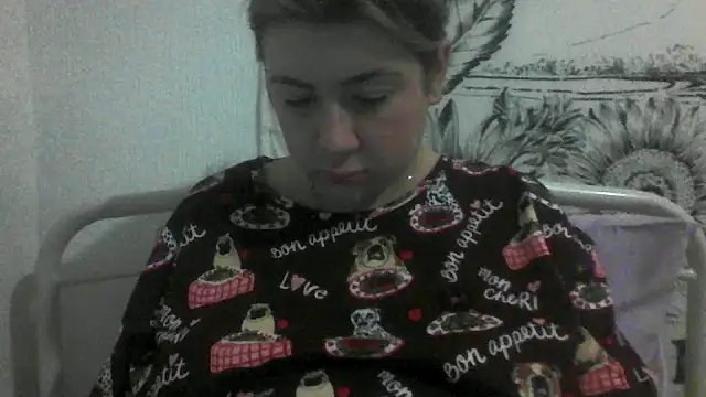 CamilaCherryX online show from November 14, 2025, 9:13 pm