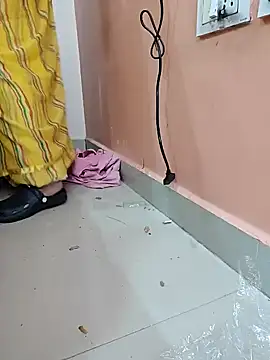 milf-kaira online show from December 16, 2024, 4:13 am