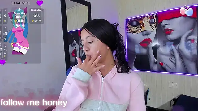 zoe connor19 online show from January 16, 2026, 7:18 pm