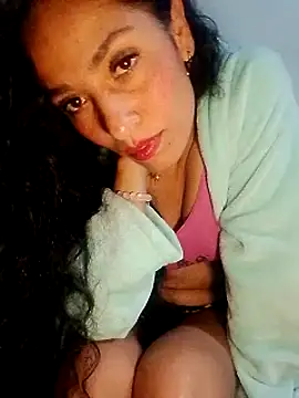 chloewildd  online show from December 12, 2024, 3:32 am