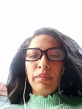 chloewildd  online show from September 12, 2025, 9:48 pm