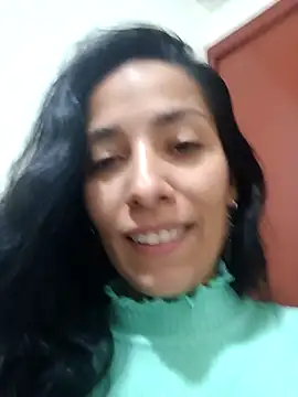 chloewildd  online show from September 28, 2025, 1:49 pm