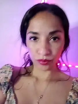 Snapshot of chloewildd_ chatting on April 8, 2026, 10:32 pm chloewildd online show from April 8, 2026, 10:32 pm
