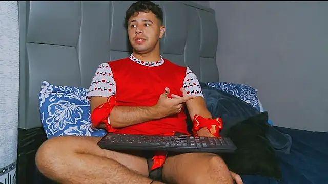 beautiful james online show from February 16, 2025, 2:53 am