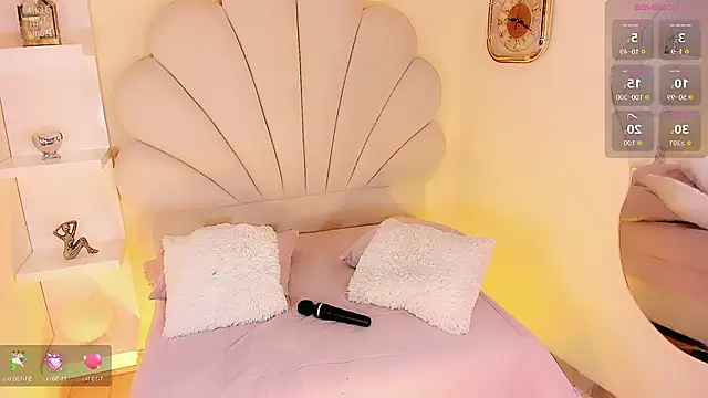 Snapshot of ValentinaMarinn chatting on November 22, 2025, 9:03 pm ValentinaMarinn online show from November 22, 2025, 9:03 pm