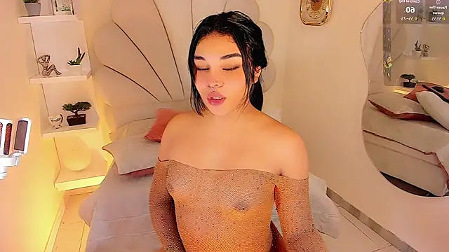 Snapshot of ValentinaMarinn chatting on December 20, 2025, 9:11 pm ValentinaMarinn online show from December 20, 2025, 9:11 pm