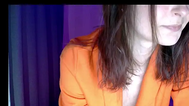 LilyXSky online show from February 26, 2025, 12:25 pm