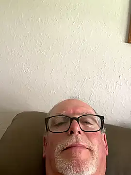 wildrocket02 online show from May 11, 2026, 4:04 pm