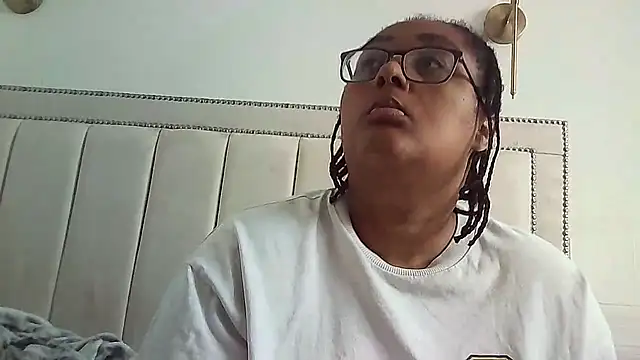 vanilla chocolate23 online show from July 23, 2026, 9:29 am
