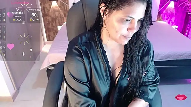 Snapshot of dulce__love69 chatting on December 26, 2024, 4:10 am dulce love69 online show from December 26, 2024, 4:10 am