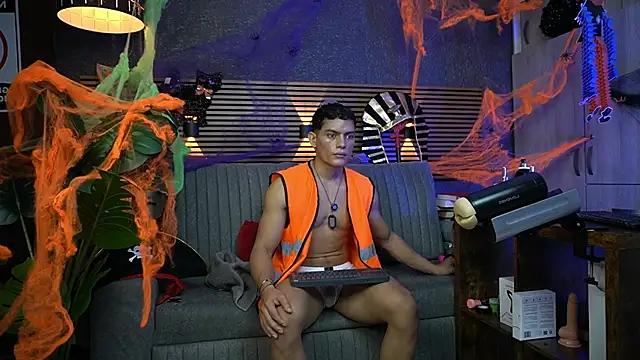  EUFRATES  online show from October 6, 2025, 6:16 pm