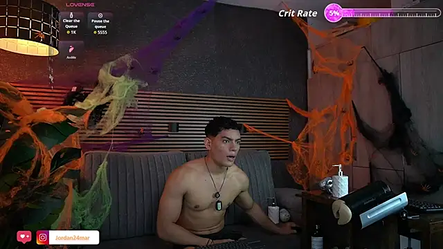  EUFRATES  online show from October 24, 2025, 5:20 pm