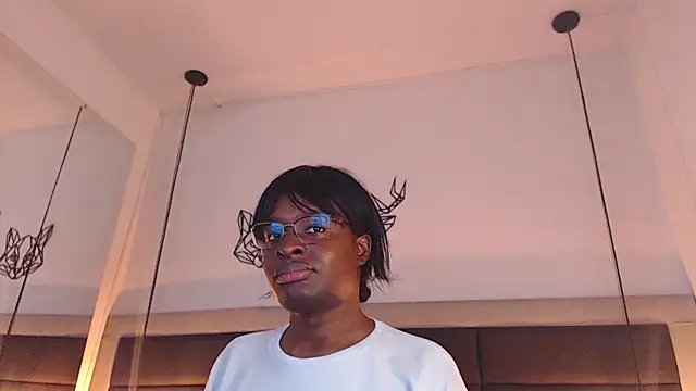 Snapshot of candy_lovee69 chatting on November 28, 2025, 12:02 am candy lovee69 online show from November 28, 2025, 12:02 am