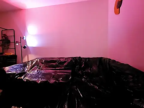 Snapshot of manforhotfun chatting on February 22, 2026, 12:23 am manforhotfun online show from February 22, 2026, 12:23 am