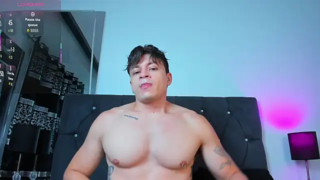 Snapshot of Angel_Cuervo chatting on May 27, 2026, 12:46 pm Angel Cuervo online show from May 27, 2026, 12:46 pm