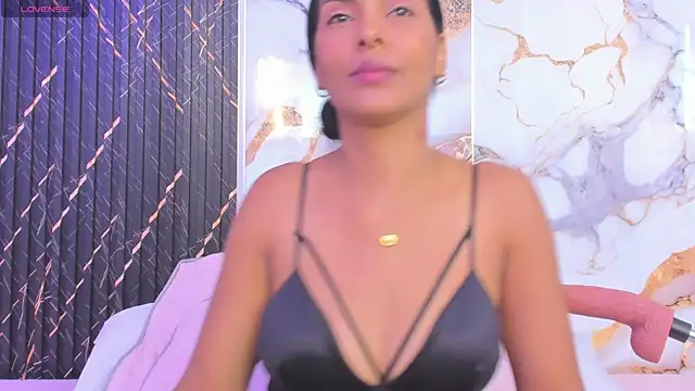 Snapshot of Alyson-a chatting on November 22, 2025, 12:15 pm Alyson-a online show from November 22, 2025, 12:15 pm