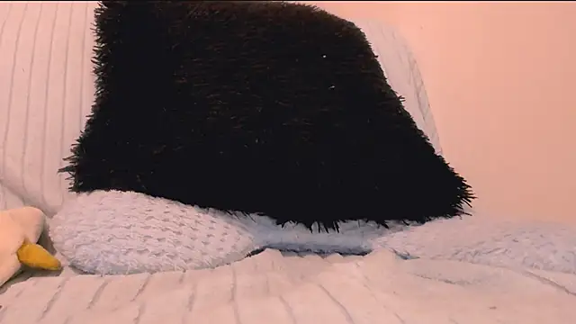 diamonmeli online show from March 1, 2025, 3:27 pm