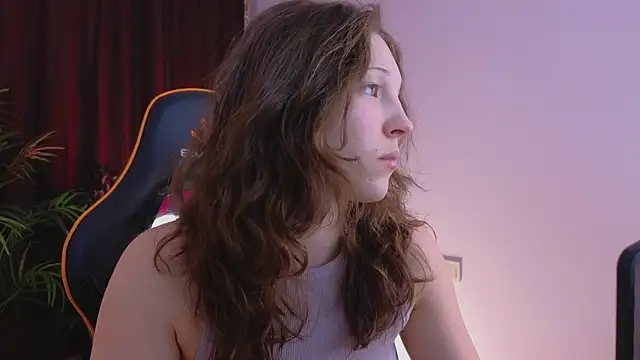 Snapshot of cherry_lea chatting on February 6, 2026, 6:11 pm cherry lea online show from February 6, 2026, 6:11 pm